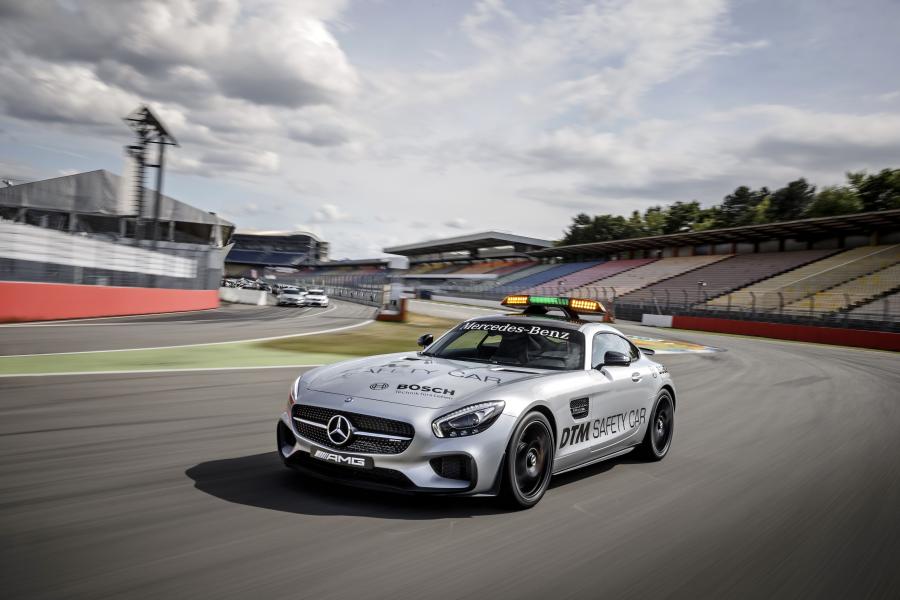  Mercedes-AMG GT S DTM Safety Car 2015 года  (фото 13 из 16)